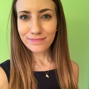 Meet your Posher, Elizabeth